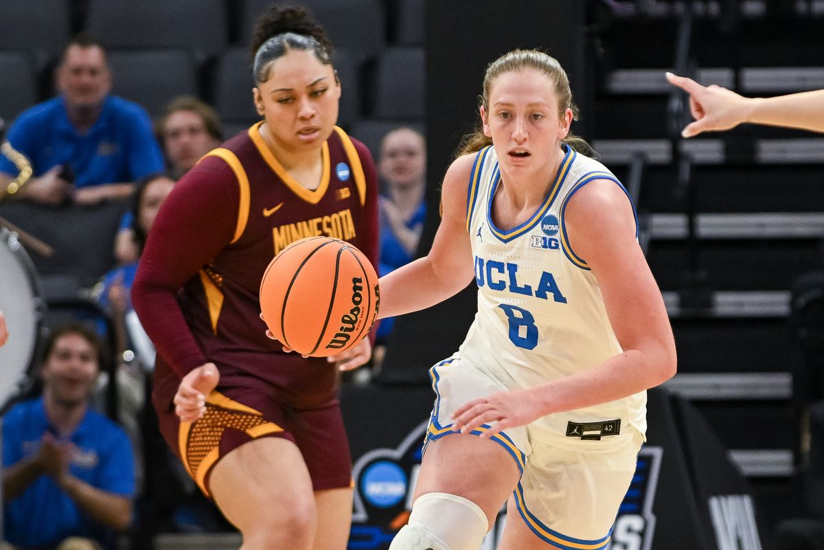 UCLA Bruins guard Gianna Kneepkens (8) controls the ball against the Minnesota Golden Gophers during a Sweet Sixteen game of the Sacramento Regional 2 of the women's 2026 NCAA Tournament at Golden 1 Center. 