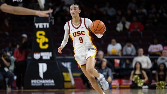 Davidson’s 32 not enough as No. 10 Ohio State rallies past USC, 88-83 taken at Schottenstein Center (USC)