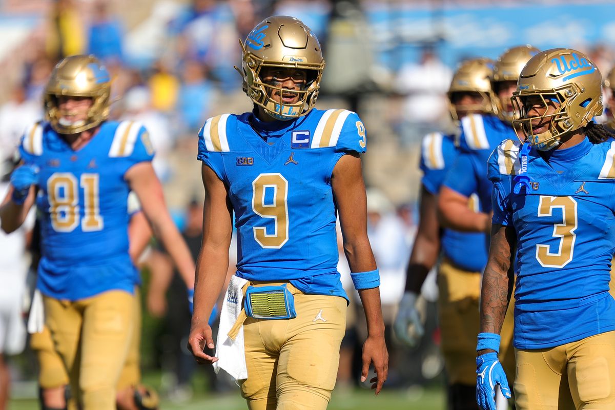 #9 Nico Iamaleava of UCLA walks towards the huddle during an NCAA football game against Penn State on October 4, 2025 in Pasadena, CA.