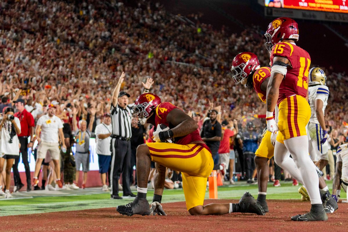 Jahkeem Stewart #4 of the USC Trojans celebrates after scoring a touchdown during a NCAA football game against the Washington Huskies, Saturday October 3rd, 2026 in Los Angeles, California. Jahkeem Stewart #4 of the USC Trojans celebrates after scoring a touchdown during a NCAA football game against the Washington Huskies, Saturday October 3rd, 2026 in Los Angeles, California.