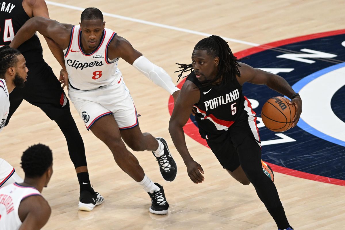 Portland Trailblazers guard Jrue Holiday (5) drives to the basket during a game between the Los Angeles Clippers and the Portland Trailblazers on Tuesday, March 31, 2026 at Intuit Dome in Inglewood Calif