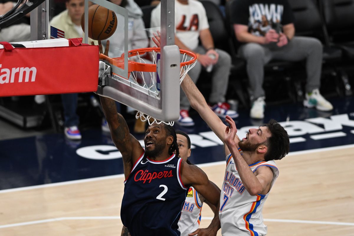 Los Angeles Clippers guard Kawhii Leonard (2) drives to the basket during a game between the Los Angeles Clippers and OKC Thunder on Wednesday, April 8, 2026 at Intuit Dome in Inglewood Calif