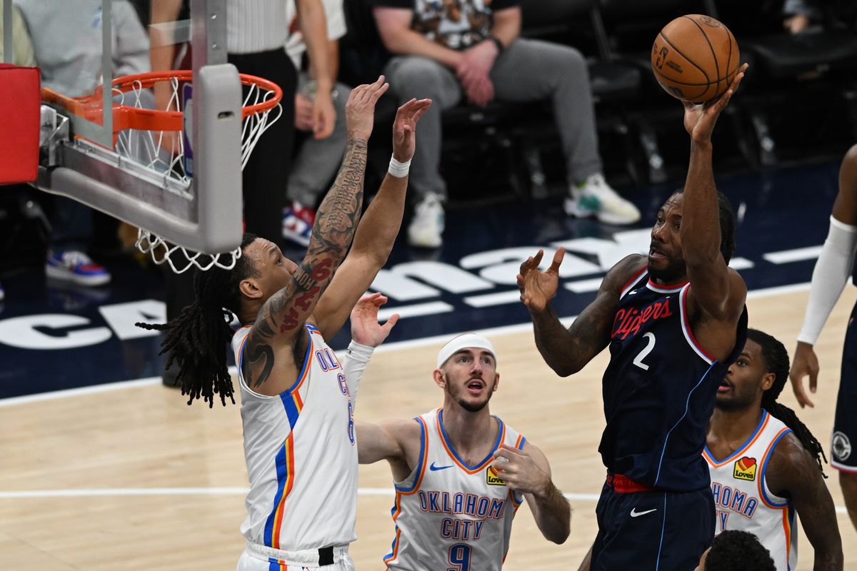 Los Angeles Clippers guard Kawhii Leonard (2) shoots a floater during a game between the Los Angeles Clippers and OKC Thunder on Wednesday, April 8, 2026 at Intuit Dome in Inglewood Calif