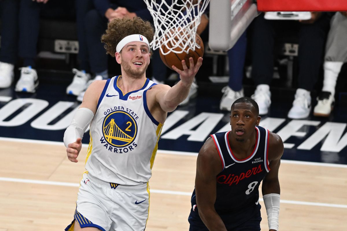 Golden State Warriors guard Brandin Podziemsk (2) drives to the basket during a game between the Los Angeles Clippers and Golden State Warriors on Wednesday, April 15, 2026 at Intuit Dome in Inglewood Calif