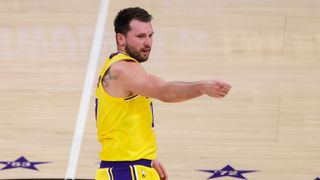 Lakers vs. Nets Preview: Luka Dončić questionable back home taken in Los Angeles (Los Angeles Lakers). Photo by Jordan Teller - The Sporting Tribune