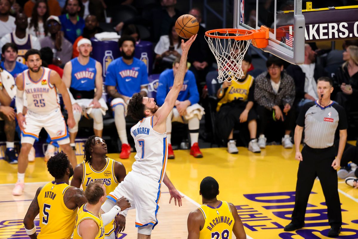 Chet Holmgren #7 of the Oklahoma City Thunder lays the ball up during an NBA basketball game against the Los Angeles Lakers, Tuesday April 7, 2026 in Los Angeles, Calif.