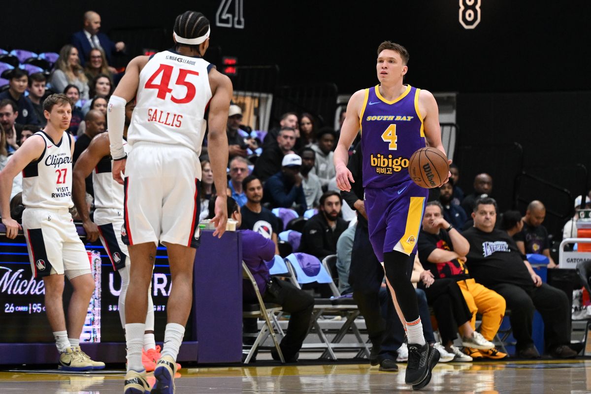 South Bay Lakers guard Dalton Knecht (4) brings the ball downcourt during an NBA G-League playoff game between the San Diego Clippers and the South Bay Lakers Wednesday, April 1, 2026 at UCLA Health Training Center in El Segundo, Calif.