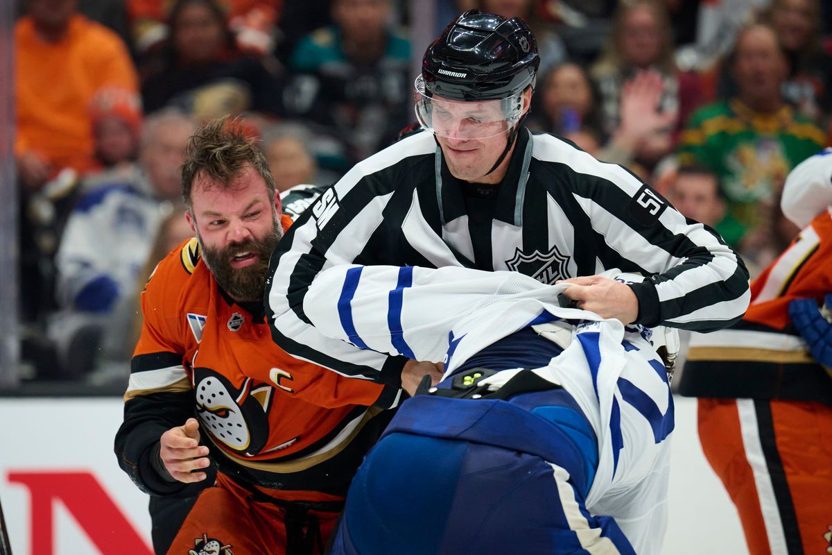 The Anaheim Ducks defender Radko Gudas (7) fights during an NHL game against The Toronto Maple Leafs, March 30th, 2026 in Anaheim, California.