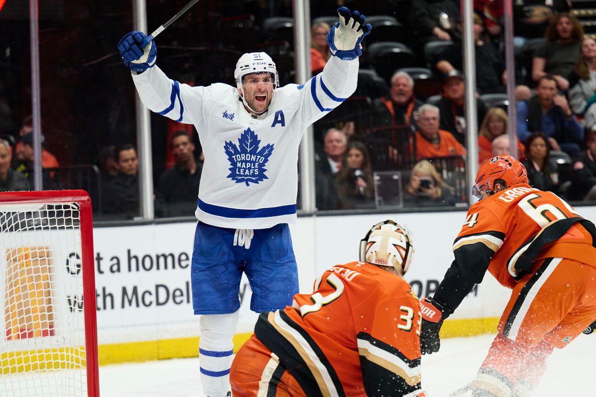 The Anaheim Ducks goaltender Ville Husso (33) misses a block during an NHL game against The Toronto Maple Leafs, March 30th, 2026 in Anaheim, California.
