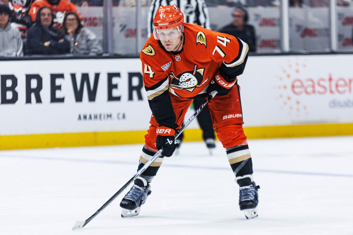 Anaheim Ducks defenseman John Carlson (#74) waits for the puck to drop during an NHL match against the St. Louis Blues on April 3, 2026 in Anaheim, California.