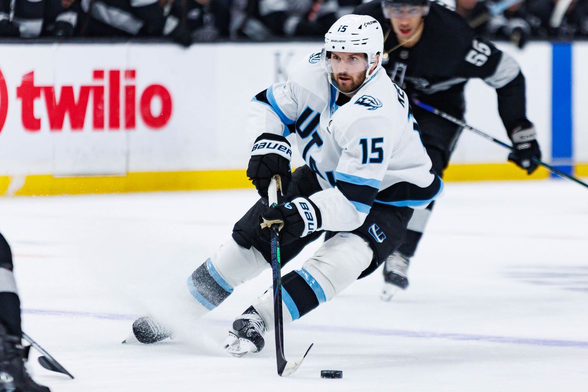 Utah Mammoth center Alexander Kerfoot (#15) skates with the puck during an NHL match against the Los Angeles Kings on March 28, 2026 in Los Angeles, California.