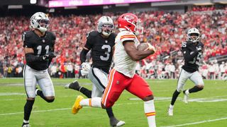 Raiders show heart, but Chiefs escape Vegas undefeated taken at Allegiant Stadium (Las Vegas Raiders). Photo by Joe Camporeale-Imagn Images