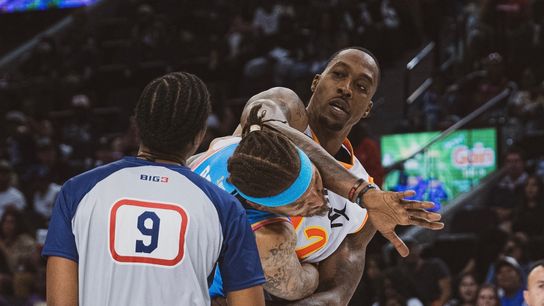 Big plays and physical play highlight what's to come in year 9 for the BIG3 taken in Los Angeles (Big3)