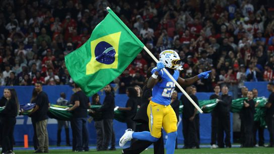 Najee Harris leaves Jim Harbaugh for John and the Giants taken At LOS ANGELES (Los Angeles Chargers)