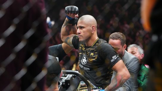 AND NEW: Pereira wins by TKO in first round taken at T-Mobile Arena (UFC)