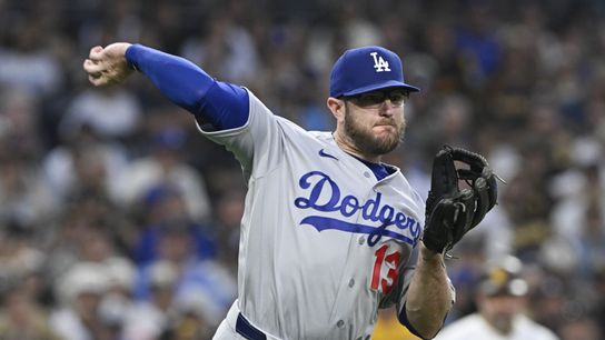 Max Muncy's X-Rays negative as Dodgers fall to Brewers taken at American Family Field (Los Angeles Dodgers)