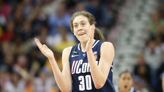 Wooden Award Flashback: Breanna Stewart born for the big stage taken in Los Angeles (Wooden Award)