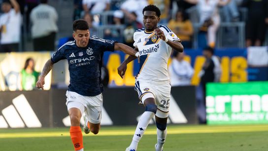 Los Angeles Galaxy defender Emiro Garces (25) fights for possession during an MLS game, Sunday February 22nd, 2026 in Carson, Calif Los Angeles Galaxy defender Emiro Garces (25) fights for possession during an MLS game, Sunday February 22nd, 2026 in Carson, Calif