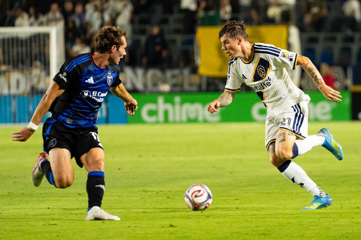 Los Angeles Galaxy forward Robert Taylor (21) looks to score during an MLS game, against the San Jose Earthquakes on Wednesday August 19th, 2026 in Carson, Calif