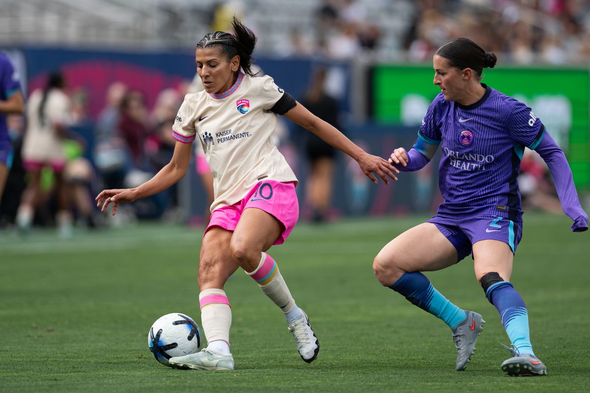 San Diego Wave midfielder Kenza Dali (10) controls possession during an NWSL match between Orlando Pride SC and San Diego Wave FC on Sunday, May 24, 2026 at Snapdragon Stadium in San Diego Calif. San Diego Wave midfielder Kenza Dali (10) controls possession during an NWSL match between Orlando Pride SC and San Diego Wave FC on Sunday, May 24, 2026 at Snapdragon Stadium in San Diego Calif.