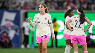 Trinity Byars, Kimmi Ascanio lead San Diego to a statement win over Washington taken at Snapdragon Stadium (San Diego Wave FC). Photo by Denis Poroy-Imagn Images