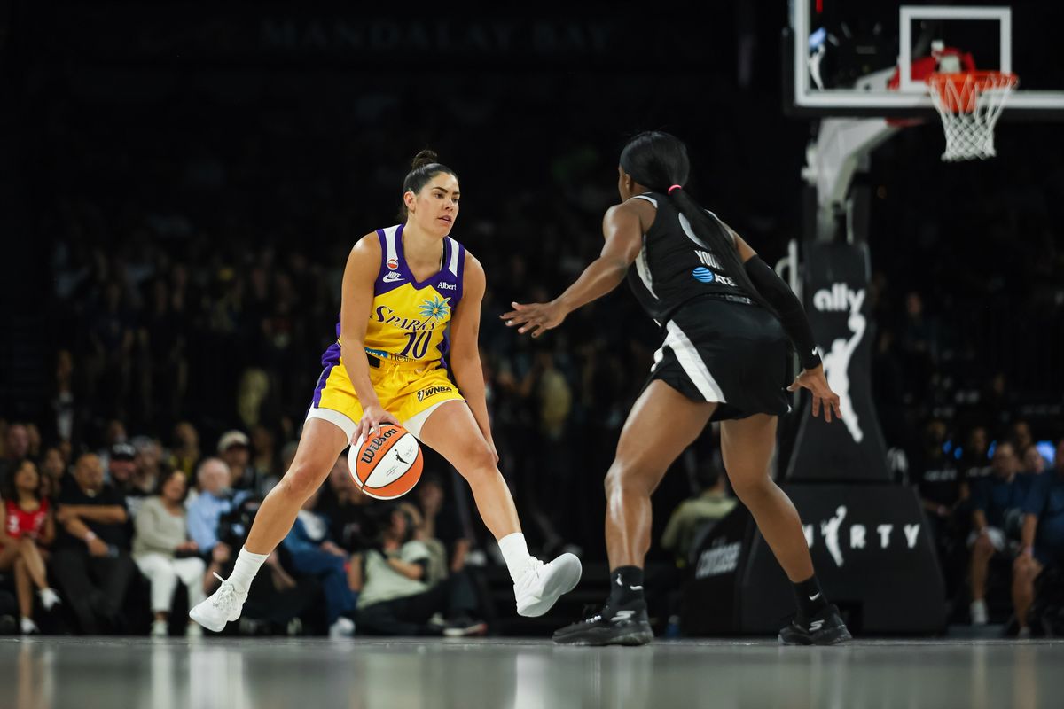 Los Angeles Sparks guard Kelsey Plum (10) dribbles up the court during a WNBA game between the Las Vegas Aces and the Los Angeles Sparks, Saturday May 23, 2026 in Las Vegas, Nev. Los Angeles Sparks guard Kelsey Plum (10) dribbles up the court during a WNBA game between the Las Vegas Aces and the Los Angeles Sparks, Saturday May 23, 2026 in Las Vegas, Nev.