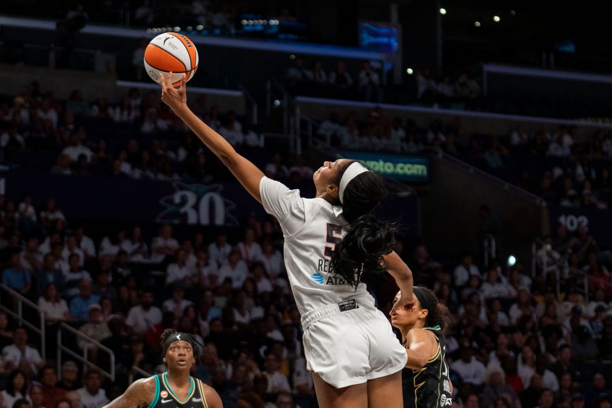 Atlanta Dream forward Angel Reese (5) stretches out for the ball during a WNBA game against the Los Angeles Sparks, Thursday August 20th, 2026 in Los Angeles, California. Atlanta Dream forward Angel Reese (5) stretches out for the ball during a WNBA game against the Los Angeles Sparks, Thursday August 20th, 2026 in Los Angeles, California.